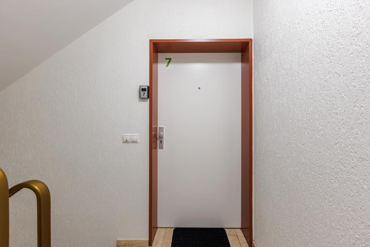 Glueck Auf Appartements Kammerstr. Duisburg Exterior foto